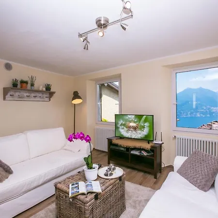 San Rocco Sleeps 8 Plesio